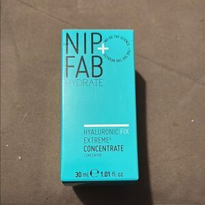 Nip+Fab Hyaluronic Fix Extreme4 2% Hydration Concentrate 30ml Face Treat…